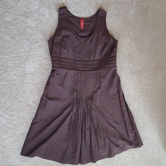 Brown tea length dress - Picture 3 of 8